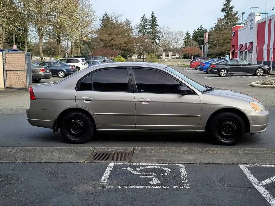 2003 Honda Civic 7th Gen - Image 5 of 13