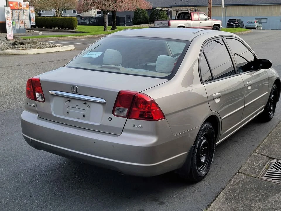 2003 Honda Civic 7th Gen - Image 7 of 13