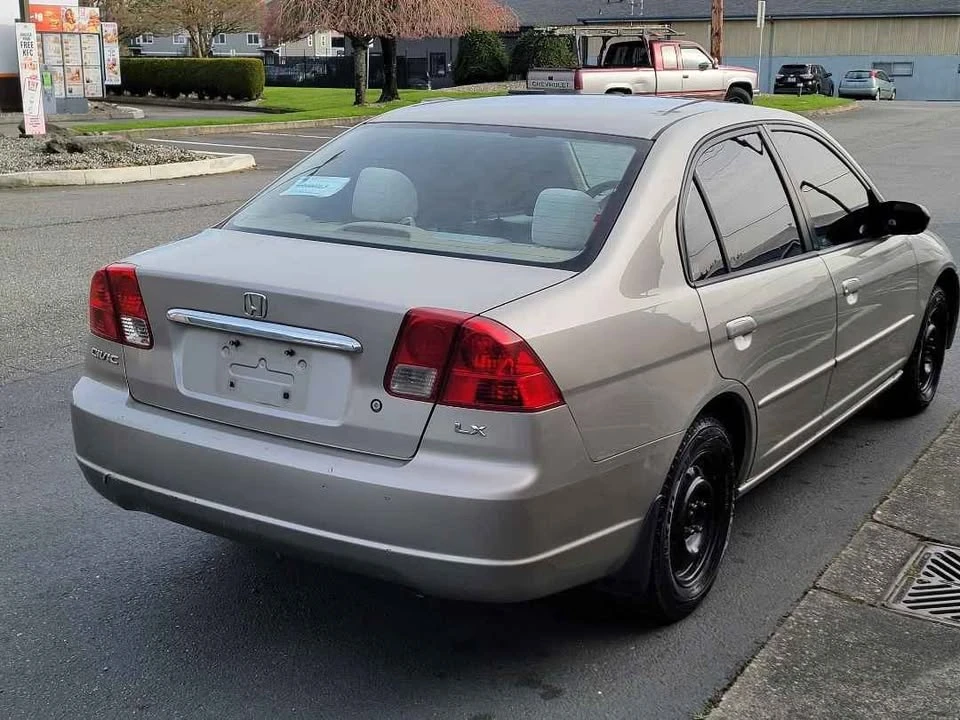 2003 Honda Civic 7th Gen - Image 6 of 13