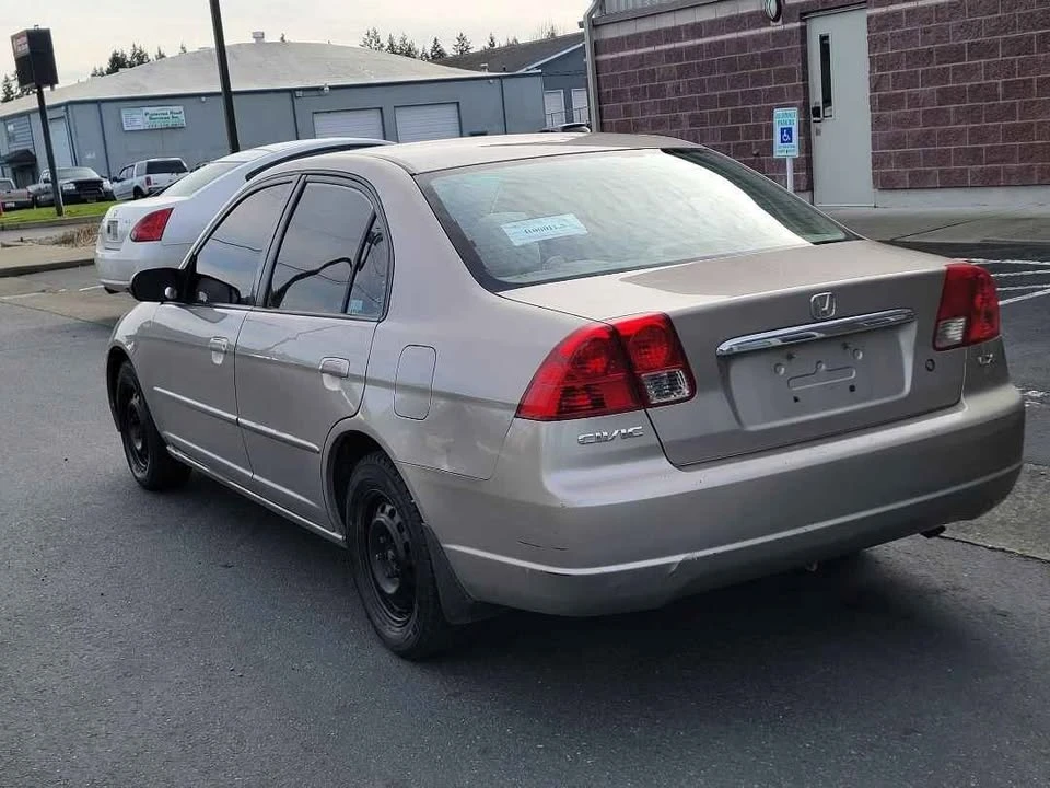 2003 Honda Civic 7th Gen - Image 7 of 13