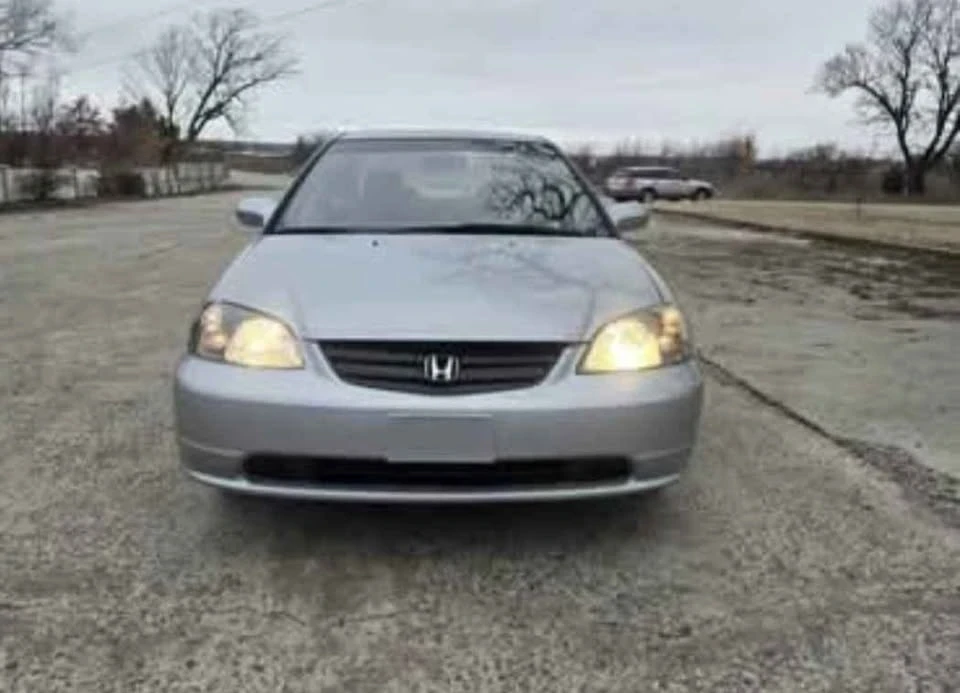 2003 Honda Civic 7th Gen - Image 3 of 8
