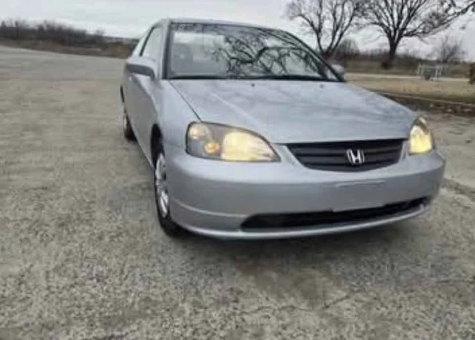 2003 Honda Civic 7th Gen - Image 2 of 8