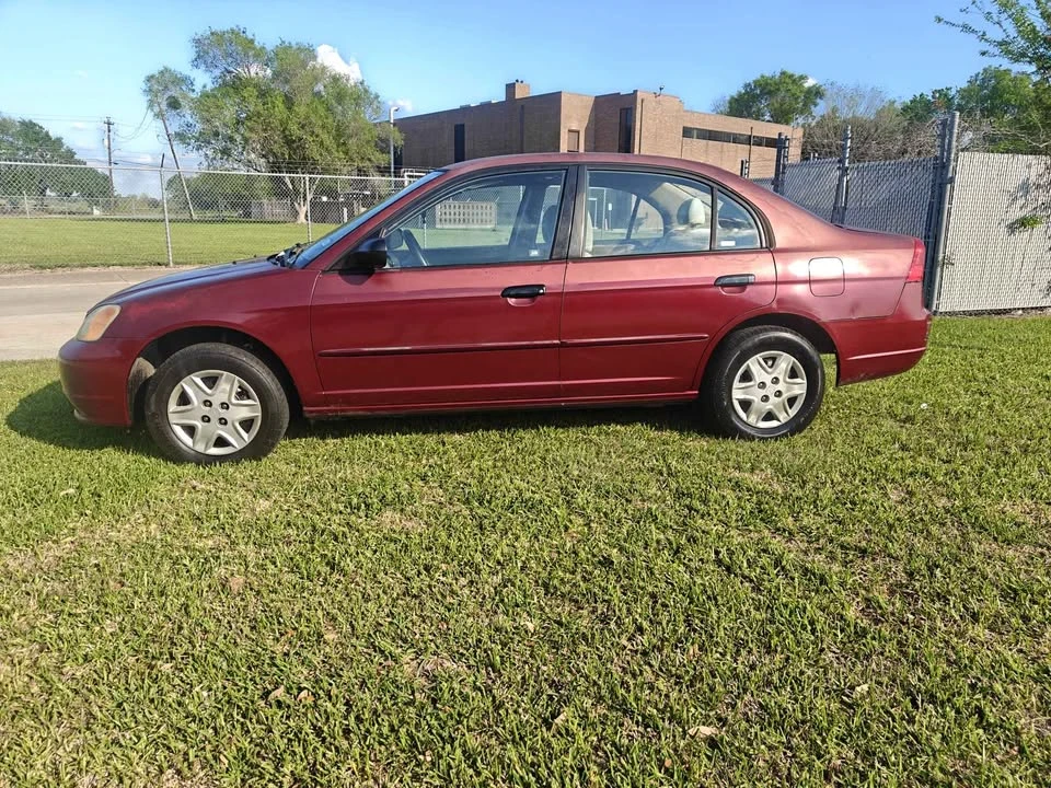 2003 Honda Civic 7th Gen - Image 8 of 15