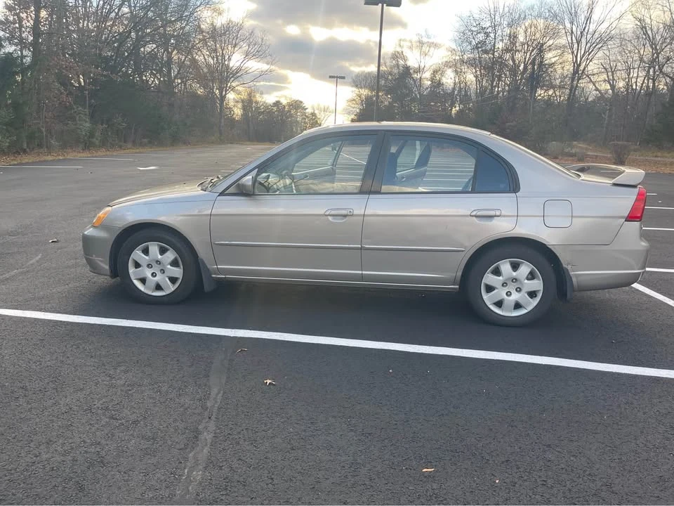 2003 Honda Civic 7th Gen - Image 7 of 20