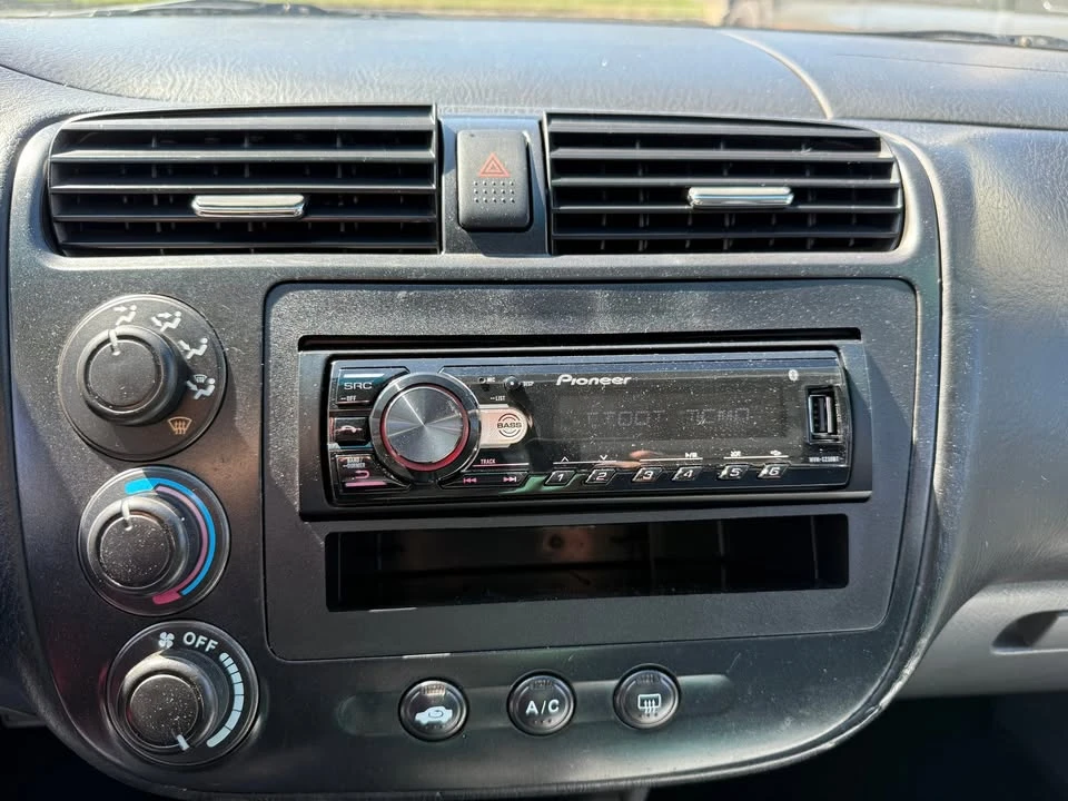 2003 Honda Civic 7th Gen - Image 8 of 16