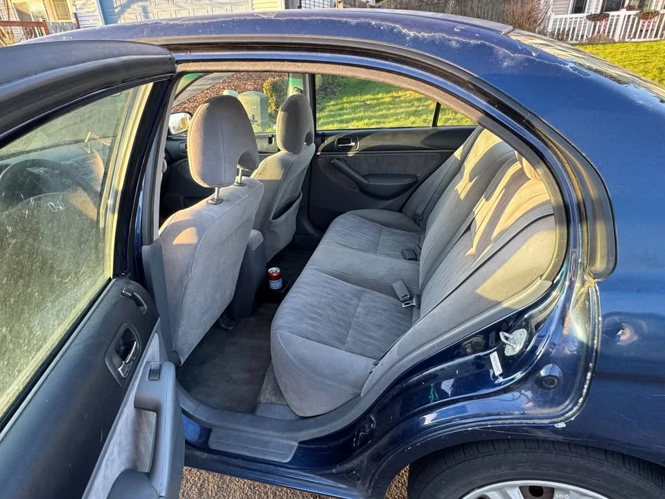 2003 Honda Civic 7th Gen - Image 9 of 15