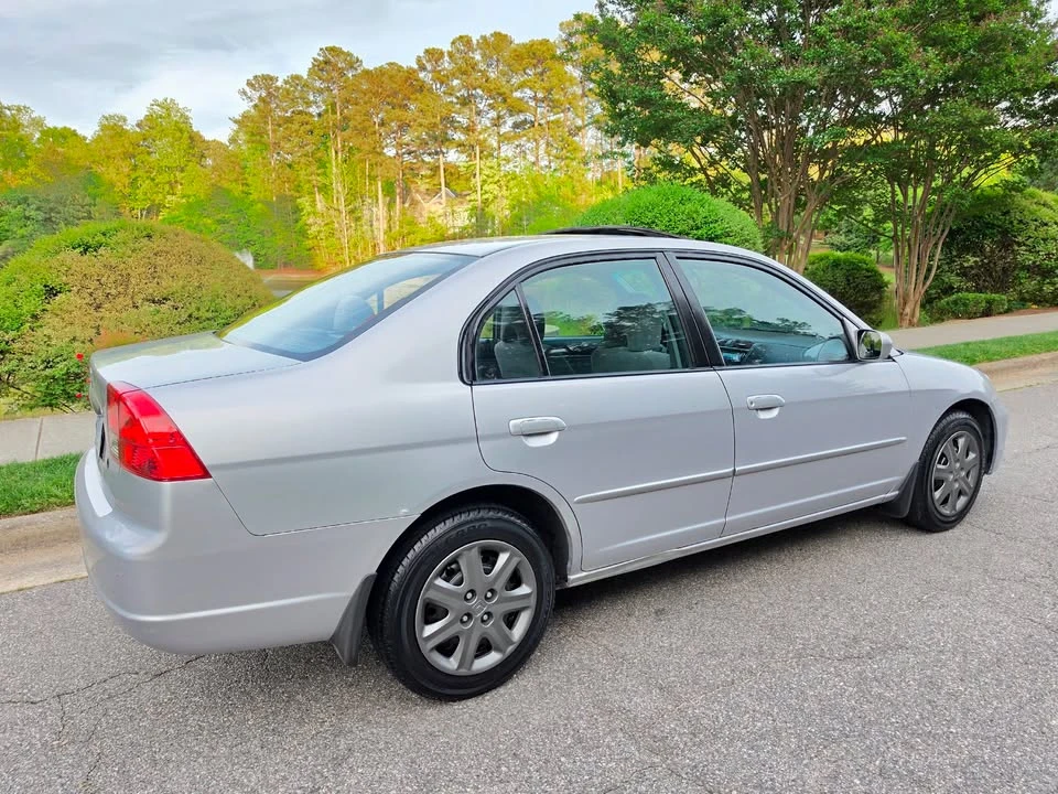 2003 Honda Civic 7th Gen - Image 6 of 20