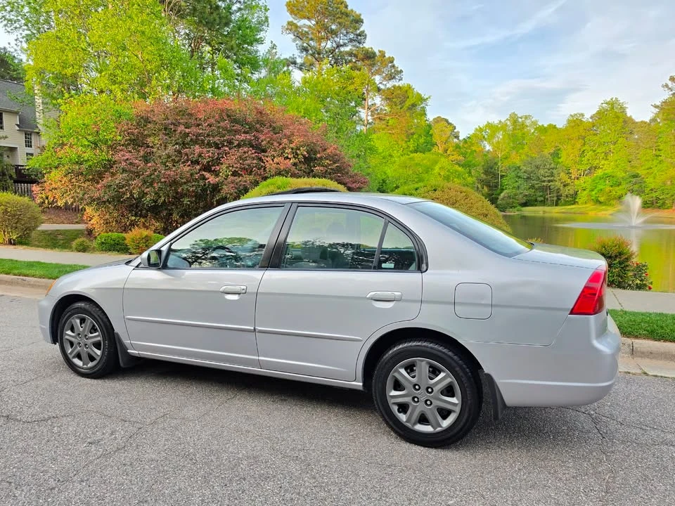 2003 Honda Civic 7th Gen - Image 7 of 20