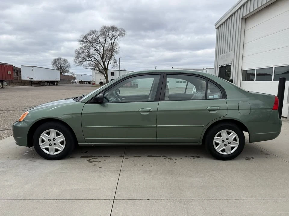 2003 Honda Civic 7th Gen - Image 3 of 17