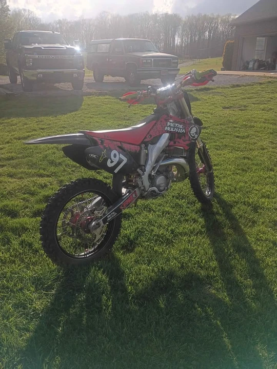 2003 Honda CR - Image 3 of 8
