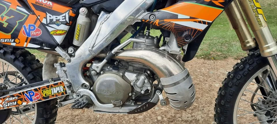 2003 Honda CR - Image 5 of 7