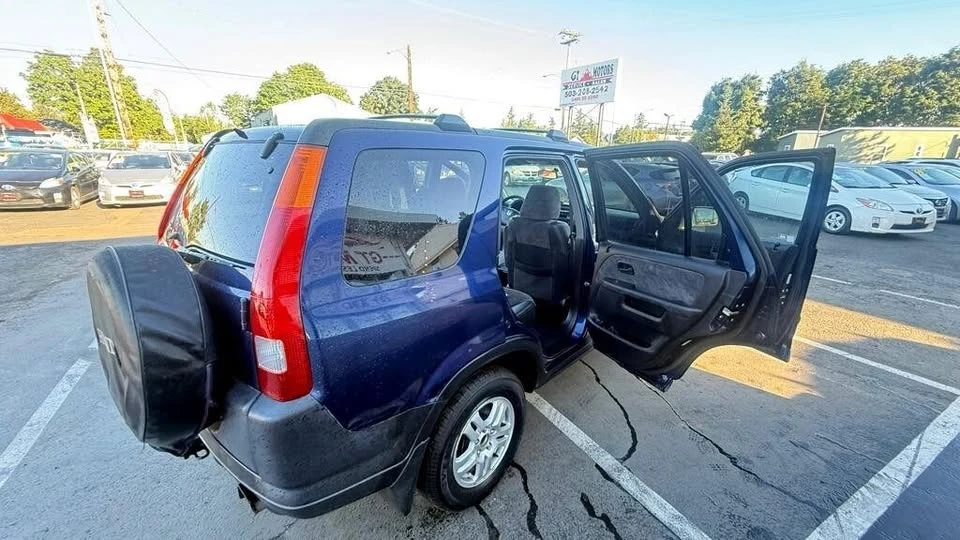 2003 Honda CR-V 2nd Gen - Image 11 of 20