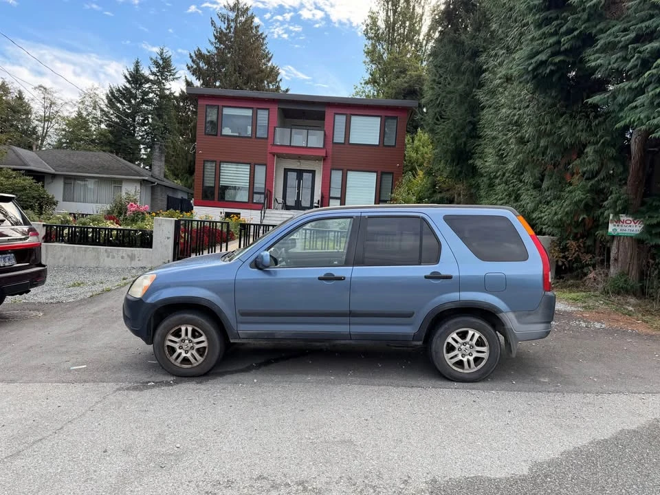 2003 Honda CR-V 2nd Gen - Image 5 of 13