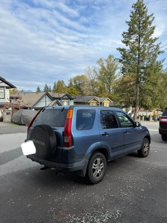 2003 Honda CR-V 2nd Gen - Image 3 of 13