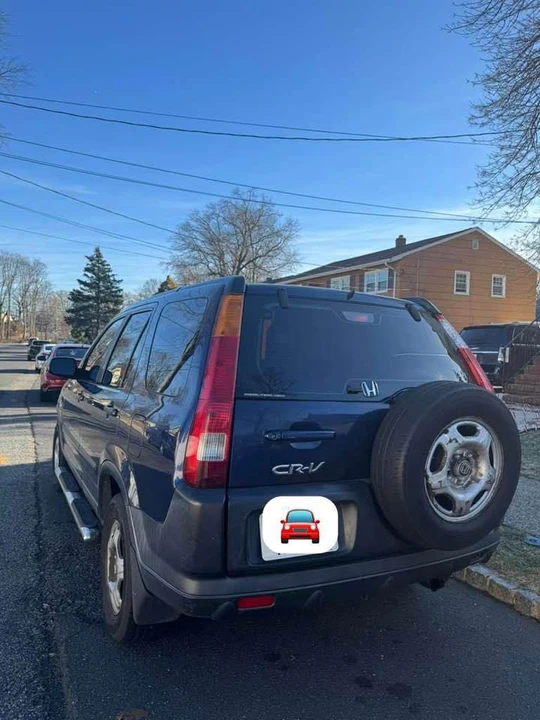 2003 Honda CR-V 2nd Gen - Image 2 of 3