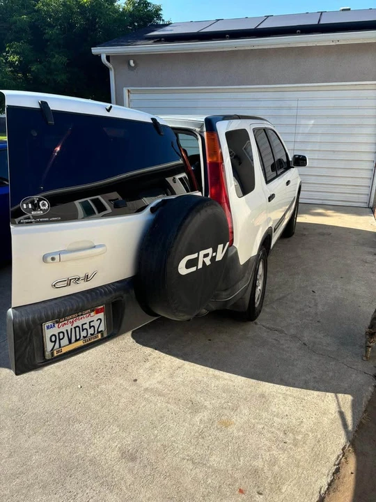 2003 Honda CR-V 2nd Gen - Image 11 of 12