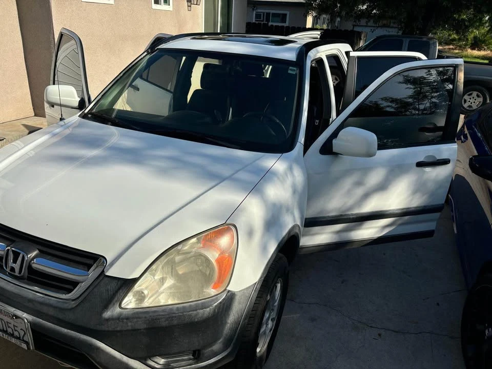 2003 Honda CR-V 2nd Gen - Image 6 of 12