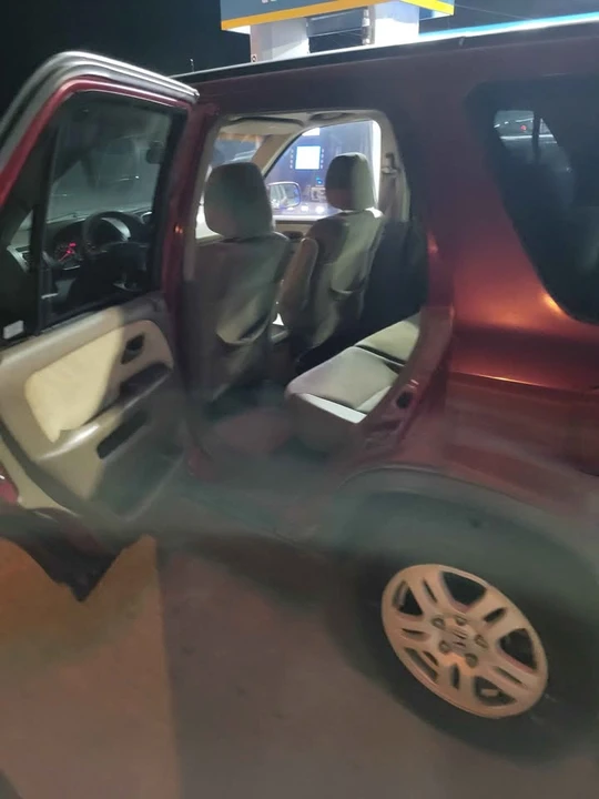 2003 Honda CR-V 2nd Gen - Image 4 of 6