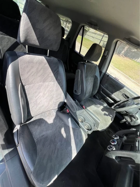 2003 Honda CR-V 2nd Gen - Image 10 of 13
