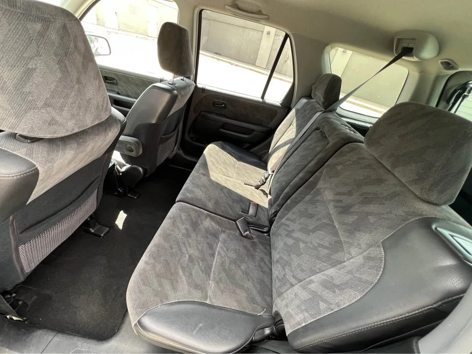 2003 Honda CR-V 2nd Gen - Image 11 of 13