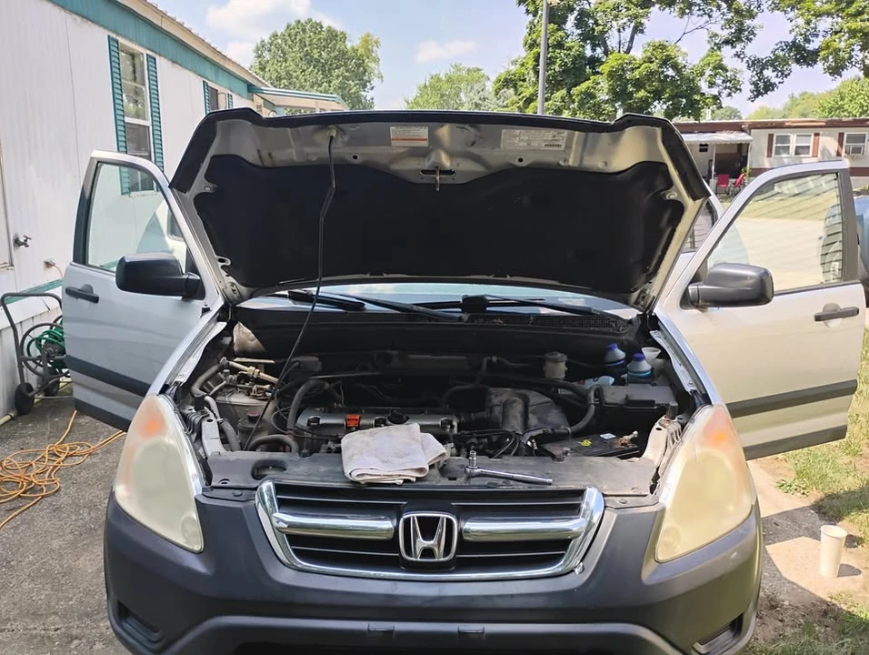 2003 Honda CR-V 2nd Gen - Image 9 of 9