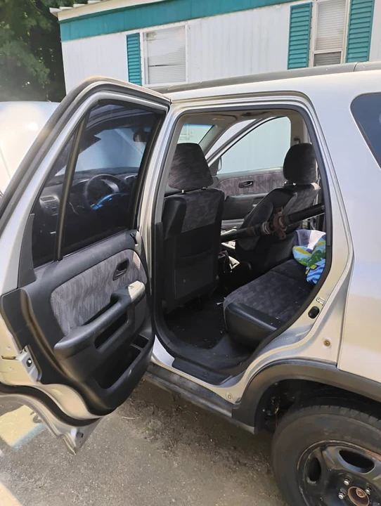 2003 Honda CR-V 2nd Gen - Image 5 of 9