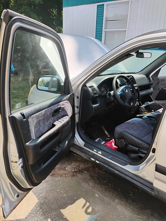 2003 Honda CR-V 2nd Gen - Image 6 of 9