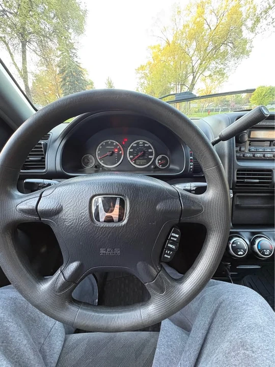 2003 Honda CR-V 2nd Gen - Image 3 of 17