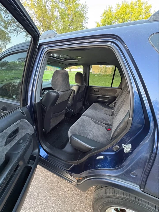 2003 Honda CR-V 2nd Gen - Image 16 of 17