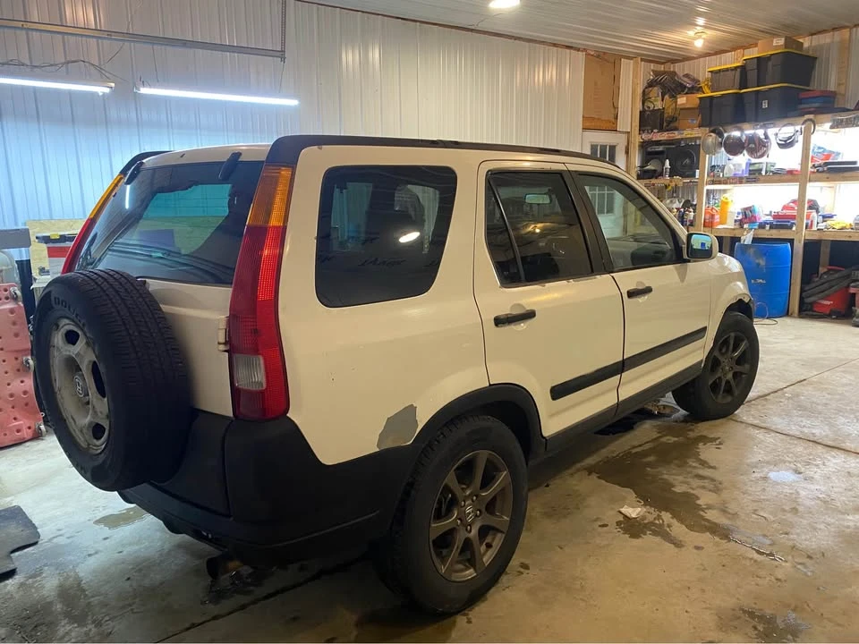 2003 Honda CR-V 2nd Gen - Image 3 of 8