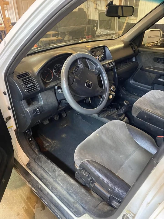2003 Honda CR-V 2nd Gen - Image 6 of 8