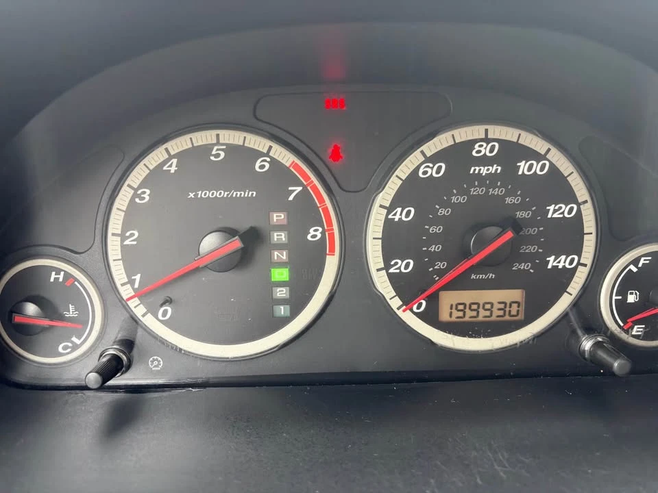 2003 Honda CR-V 2nd Gen - Image 6 of 9