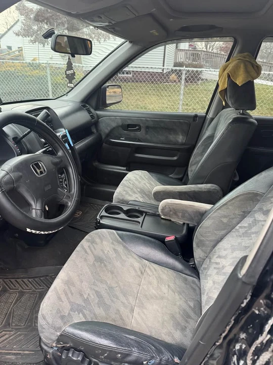 2003 Honda CR-V 2nd Gen - Image 7 of 14