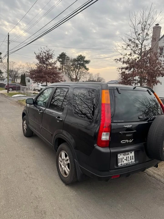 2003 Honda CR-V 2nd Gen - Image 6 of 14