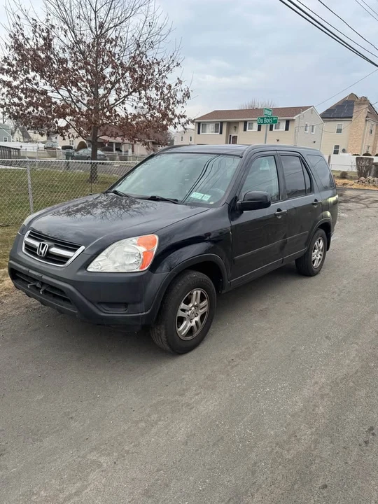 2003 Honda CR-V 2nd Gen - Image 2 of 14