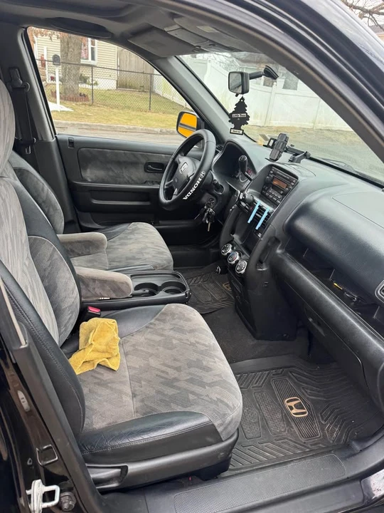 2003 Honda CR-V 2nd Gen - Image 13 of 14