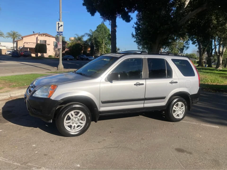 2003 Honda CR-V 2nd Gen - Image 2 of 11