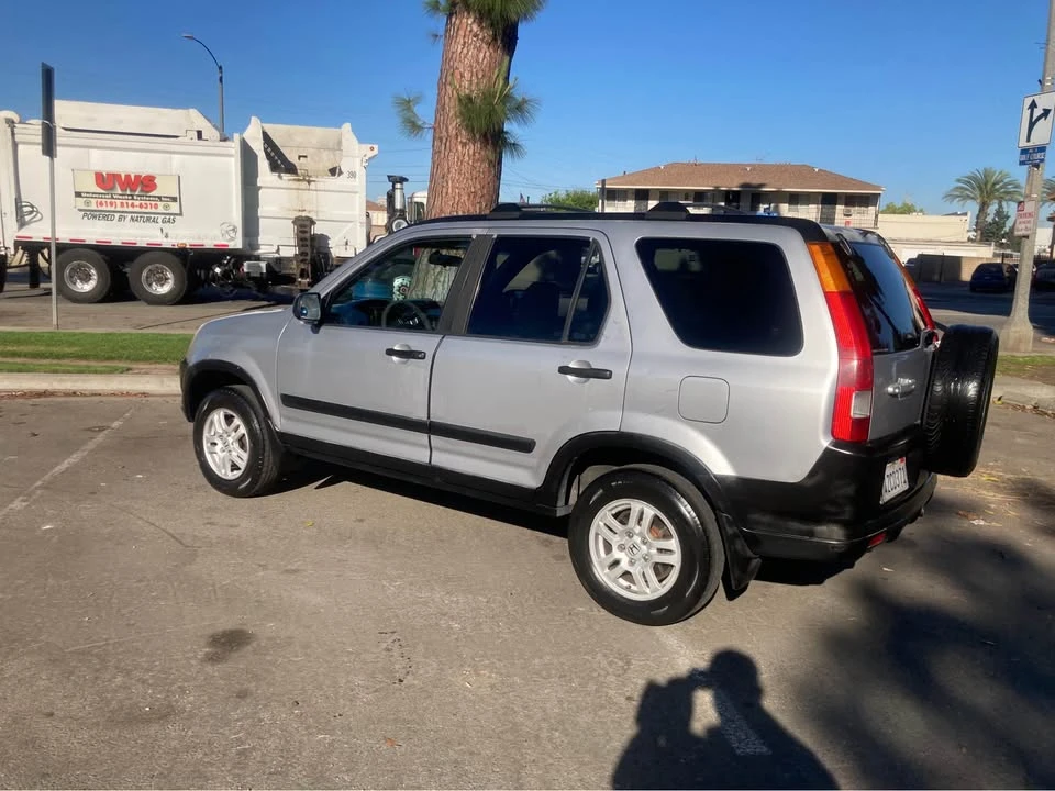2003 Honda CR-V 2nd Gen - Image 3 of 11