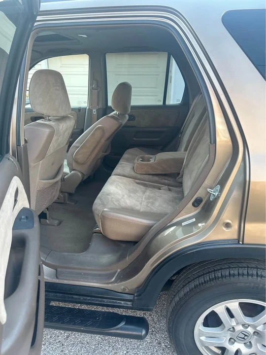 2003 Honda CR-V 2nd Gen - Image 11 of 14