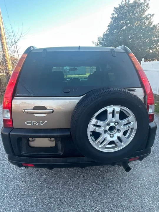 2003 Honda CR-V 2nd Gen - Image 10 of 14