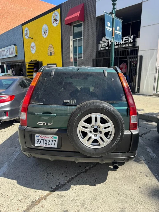 2003 Honda CR-V 2nd Gen - Image 4 of 9