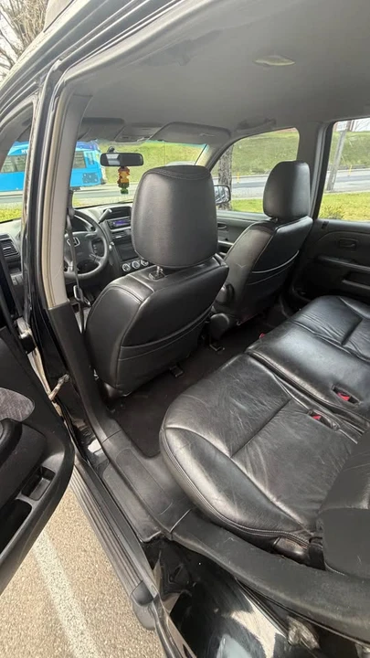 2003 Honda CR-V 2nd Gen - Image 7 of 11