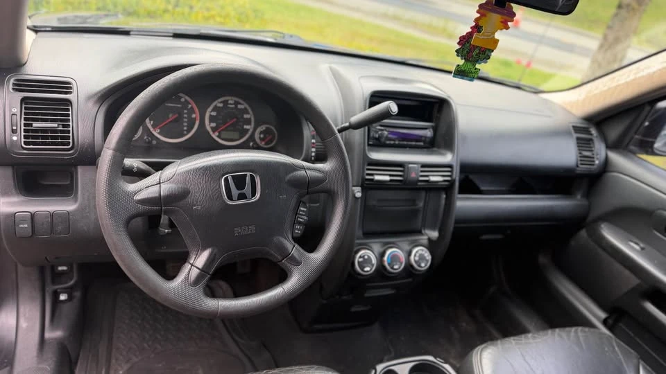 2003 Honda CR-V 2nd Gen - Image 9 of 11