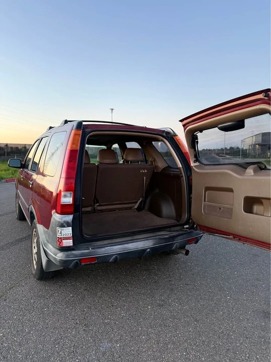 2003 Honda CR-V 2nd Gen - Image 6 of 15