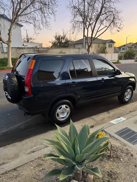 2003 Honda CR-V 2nd Gen - Image 6 of 20