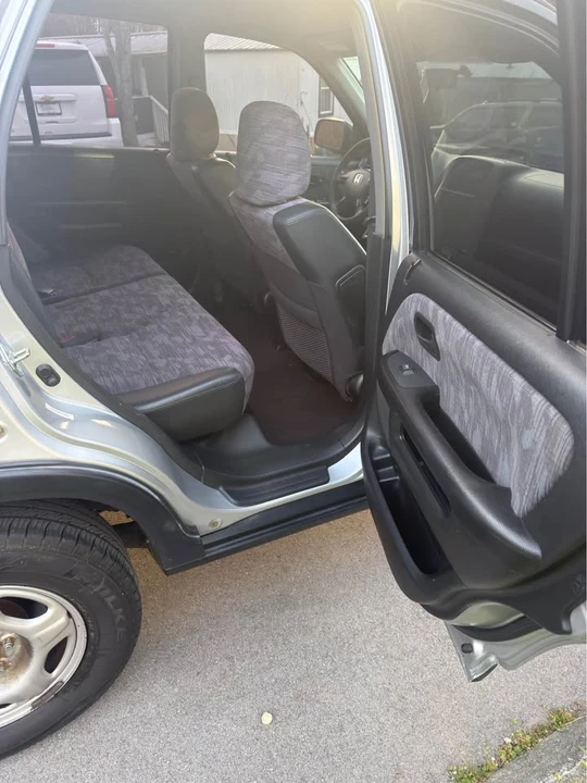 2003 Honda CR-V 2nd Gen - Image 14 of 16