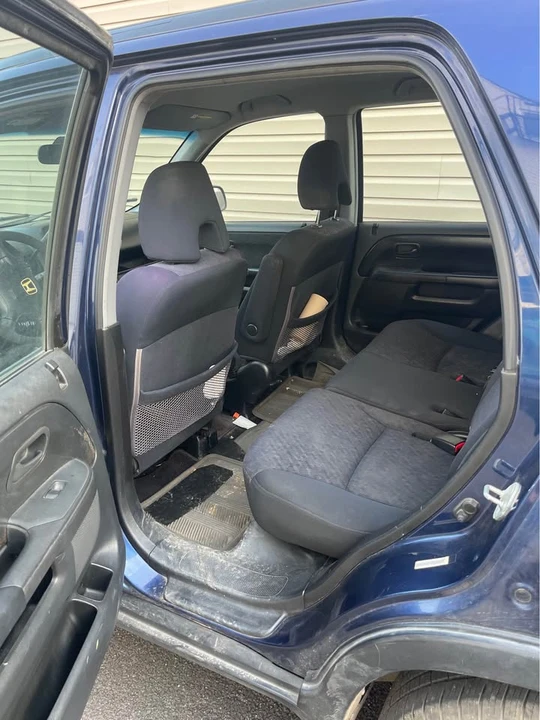 2003 Honda CR-V 2nd Gen - Image 6 of 9