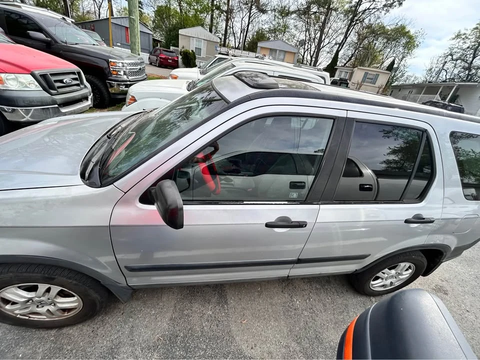 2003 Honda CR-V 2nd Gen - Image 2 of 13