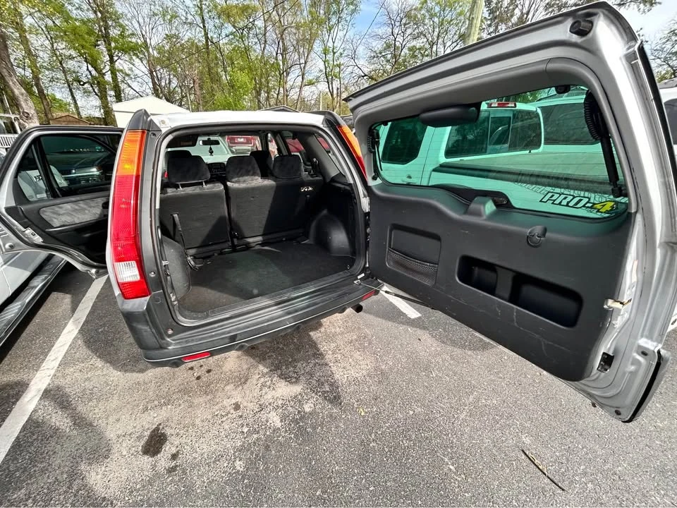2003 Honda CR-V 2nd Gen - Image 11 of 13