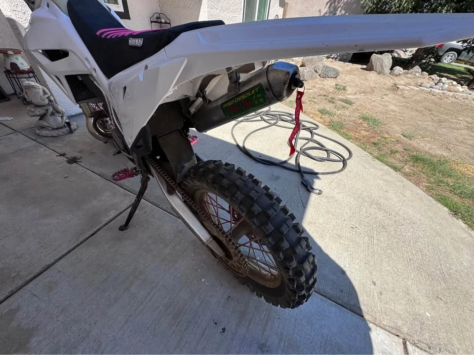 2003 Honda CR - Image 4 of 4